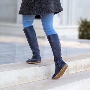 Stylish Ladies Long Boots in UK